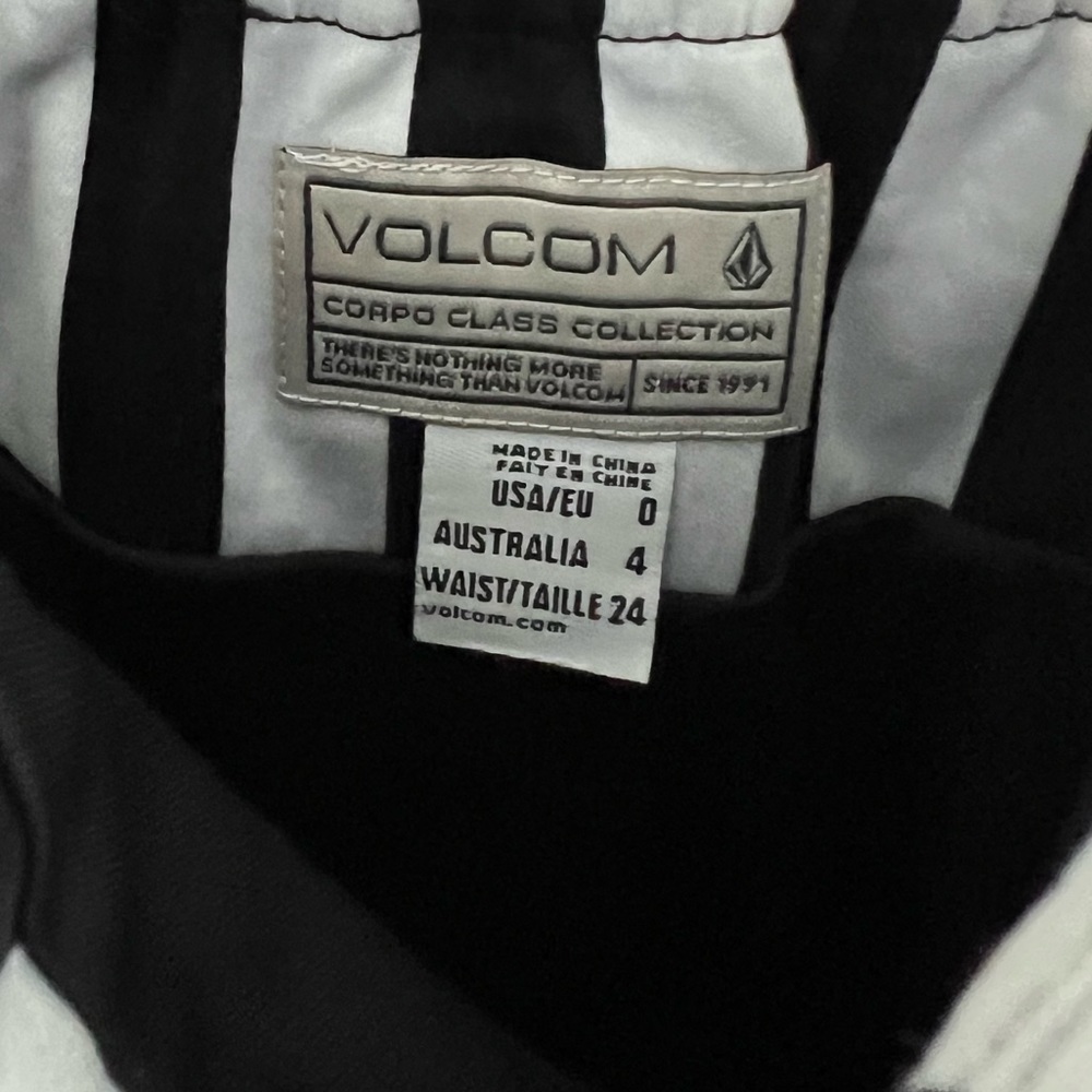 Volcom mini dress - Picture 2 of 6